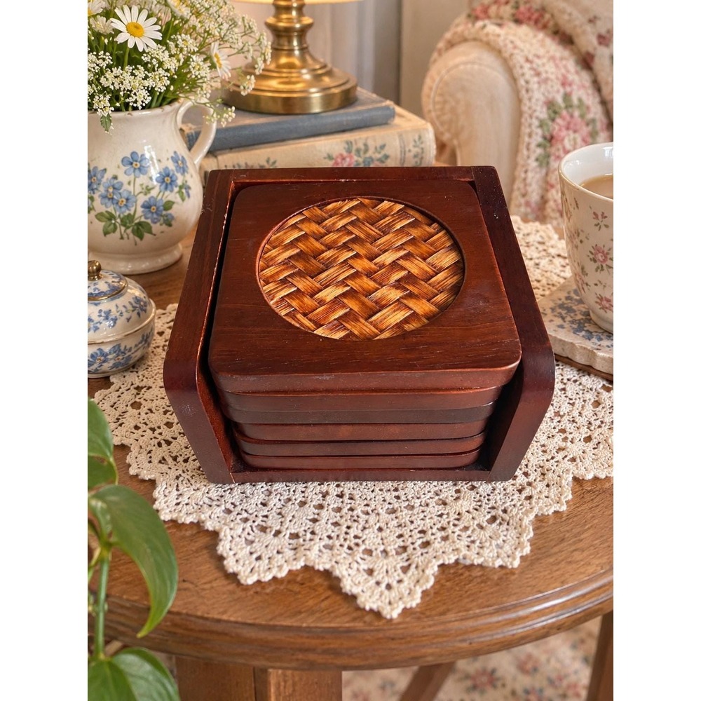 Y2K Vintage Wood & Wicker Coaster Set 7 Piece Bamboo Rattan Drink Coasters
